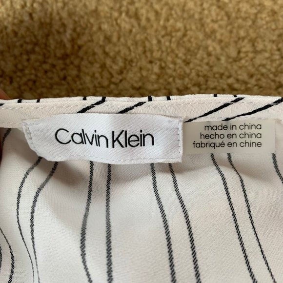 Calvin Klein black and white striped wrap blouse. - Picture 4 of 4